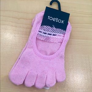 TOESOX sm Pink grip socks